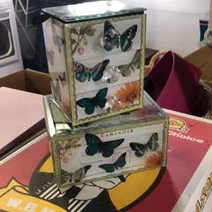 These are two beautiful butterfly jewelry boxes!!!